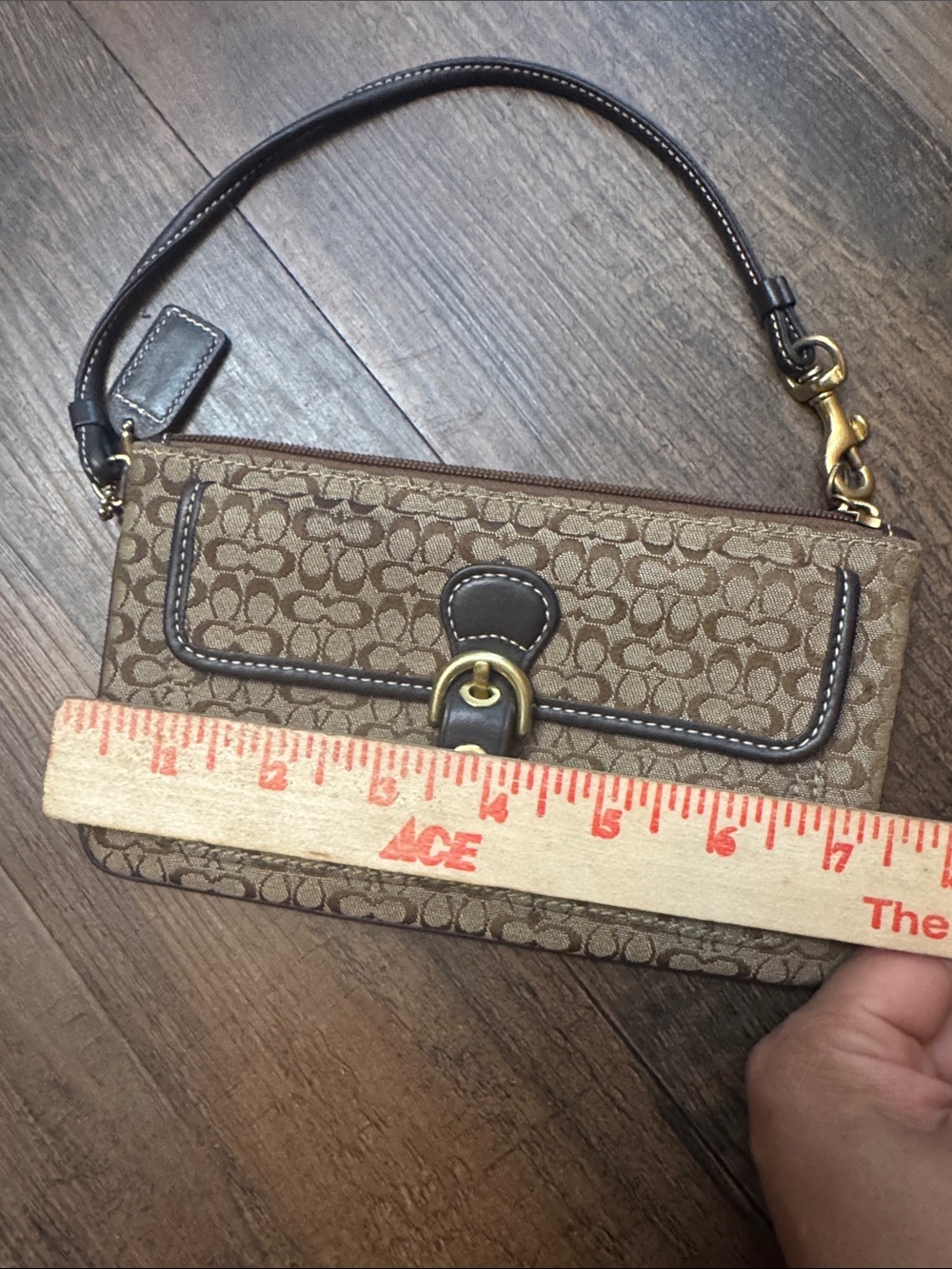Coach Soho Vintage Tan and Brown Signature Canvas Wristlet with Leather Trim - Picture 11 of 16
